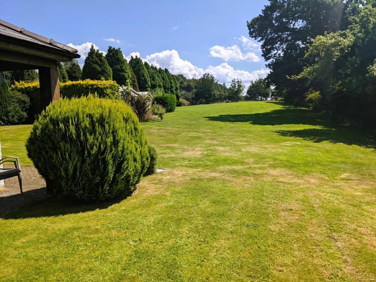 Laurel - Pet-Friendly Cottage With Indoor Pool, Hot Tub & Panoramic Snowdonia Views Колвін-Бей Екстер'єр фото